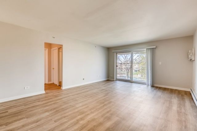 2206 S Goebbert Road 409, Arlington Heights, IL 60005