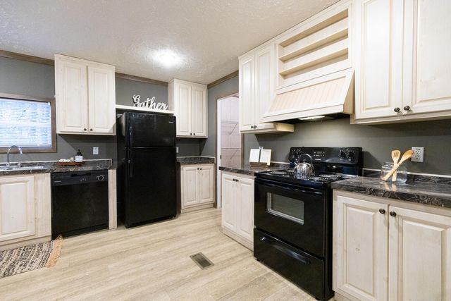 406 Butter Road, Bonneau, SC 29431