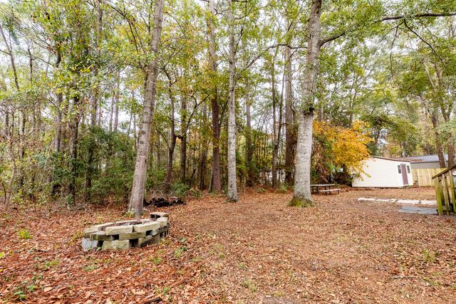 406 Butter Road, Bonneau, SC 29431