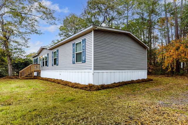 406 Butter Road, Bonneau, SC 29431