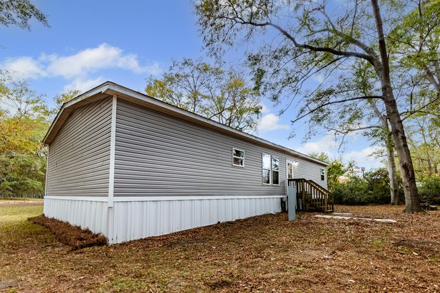 406 Butter Road, Bonneau, SC 29431