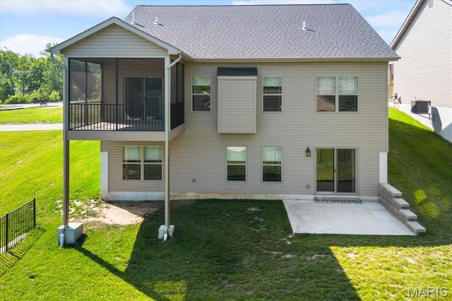 8085 Villa Valley Lane, Caseyville, IL 62232