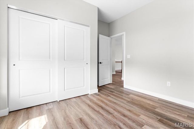 8085 Villa Valley Lane, Caseyville, IL 62232