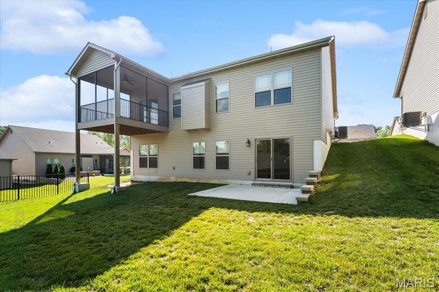 8085 Villa Valley Lane, Caseyville, IL 62232
