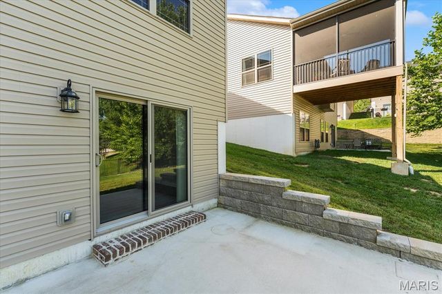 8085 Villa Valley Lane, Caseyville, IL 62232