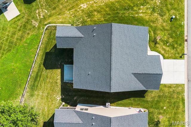 8085 Villa Valley Lane, Caseyville, IL 62232