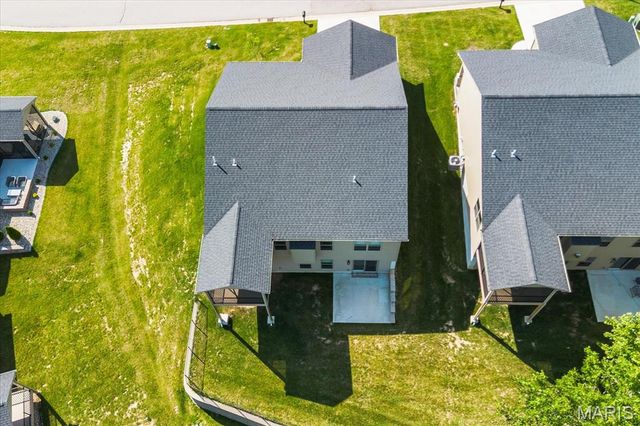 8085 Villa Valley Lane, Caseyville, IL 62232