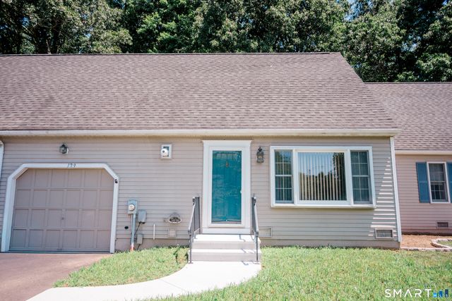 129 Deer Run Trail, Manchester, CT 06042
