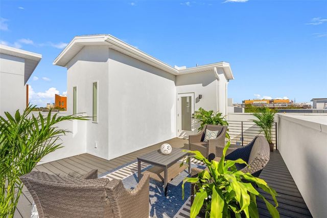 853 6TH AVENUE S, St Petersburg, FL 33701