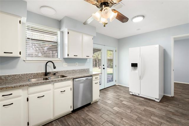 503 Bellmar Lane, Friendswood, TX 77546