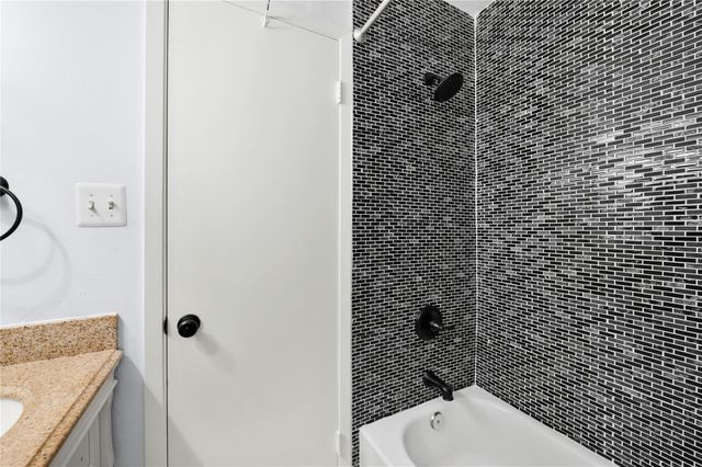 503 Bellmar Lane, Friendswood, TX 77546