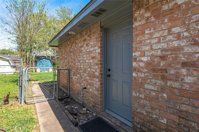 503 Bellmar Lane, Friendswood, TX 77546