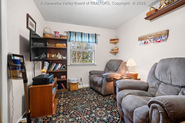 1559 Summit Drive, Charleston, WV 25302