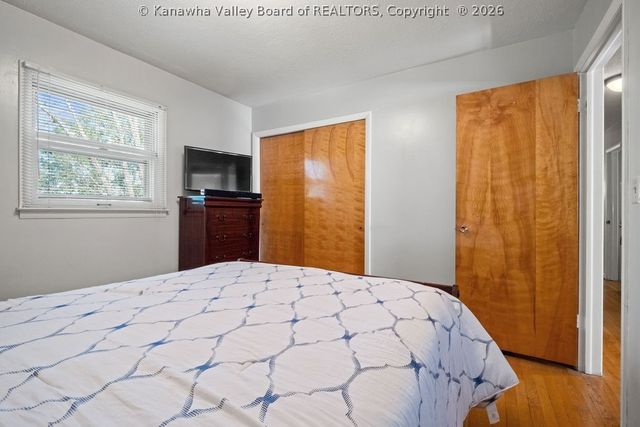1559 Summit Drive, Charleston, WV 25302