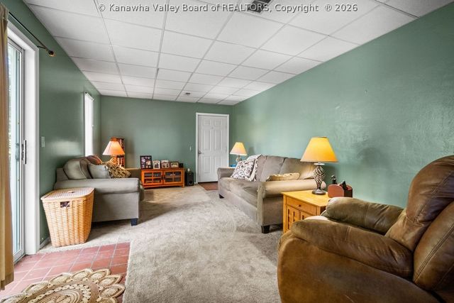 1559 Summit Drive, Charleston, WV 25302