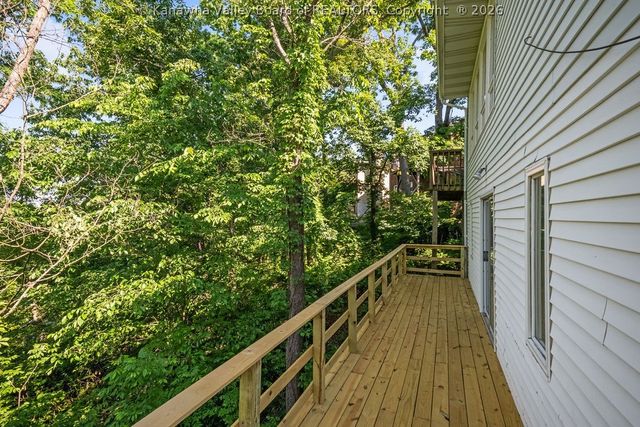 1559 Summit Drive, Charleston, WV 25302