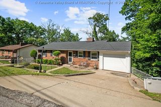 1559 Summit Drive, Charleston, WV 25302