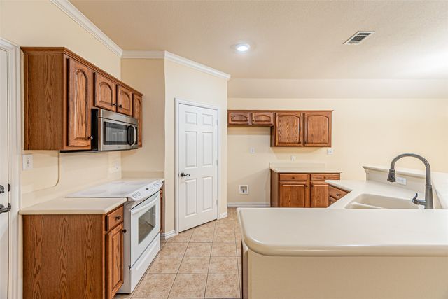 105 Sunglow Loop, Red Oak, TX 75154