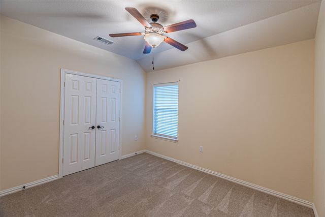 105 Sunglow Loop, Red Oak, TX 75154