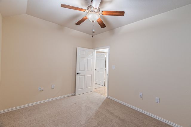 105 Sunglow Loop, Red Oak, TX 75154