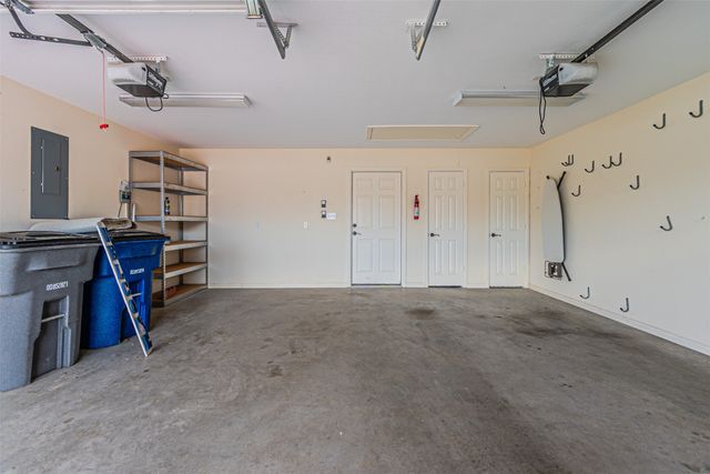 105 Sunglow Loop, Red Oak, TX 75154