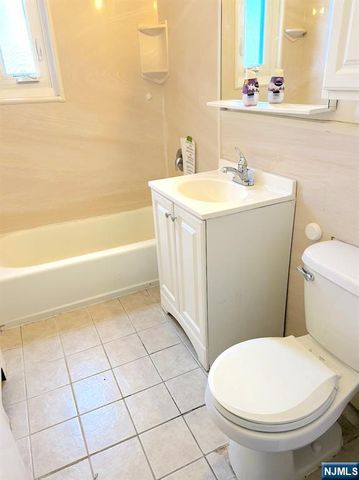 520 Broad Avenue 9, Englewood, NJ 07631