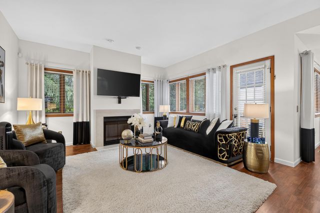 35075 Hillside Drive, Farmington Hills, MI 48335