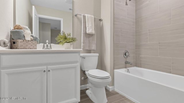 1734 GARDEN GROVE Court, Jacksonville, FL 32211