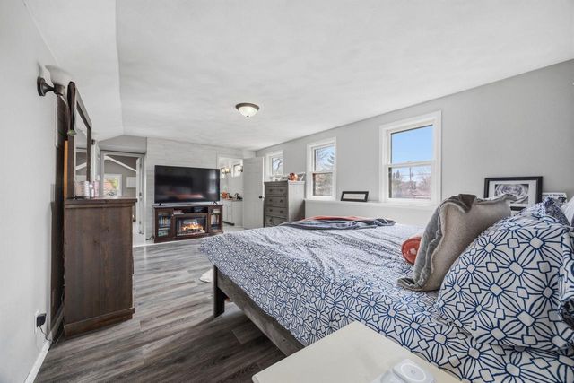 1330 Sycamore Street, Janesville, WI 53545