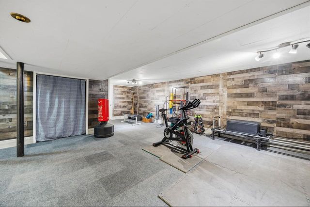 1330 Sycamore Street, Janesville, WI 53545