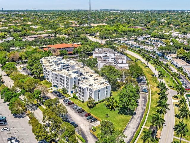 6921 Cypress Rd PH17, Plantation, FL 33317