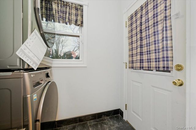 22 Sunset Trail 22, Bronx, NY 10465