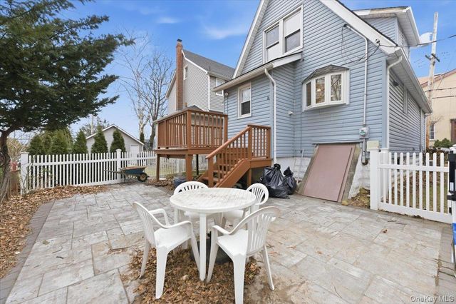 22 Sunset Trail 22, Bronx, NY 10465