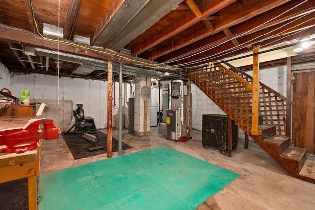 155 Ridge Rd, Revere, MA 02151