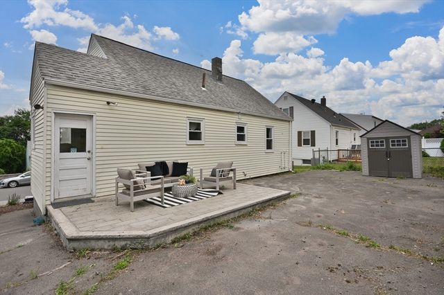 155 Ridge Rd, Revere, MA 02151