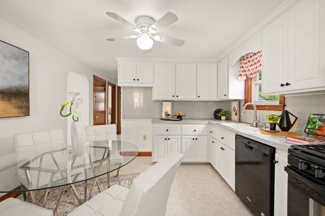155 Ridge Rd, Revere, MA 02151