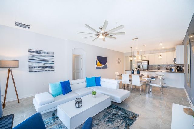 8861 CABOT CLIFFS DRIVE 104, Davenport, FL 33896