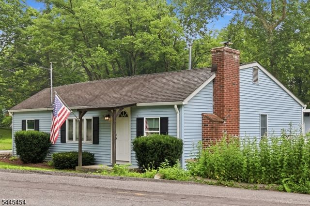 312 6Th St, Belvidere Twp., NJ 07823