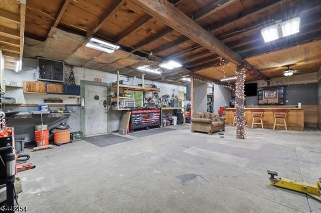 312 6Th St, Belvidere Twp., NJ 07823