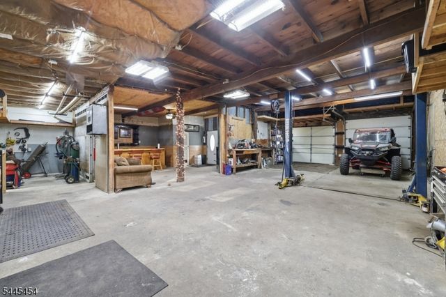 312 6Th St, Belvidere Twp., NJ 07823