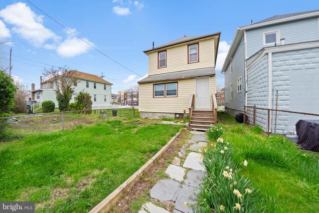 704 N MICHIGAN AVE, Atlantic City, NJ 08401