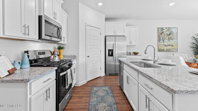 426 Piney Drive, Pearl, MS 39208