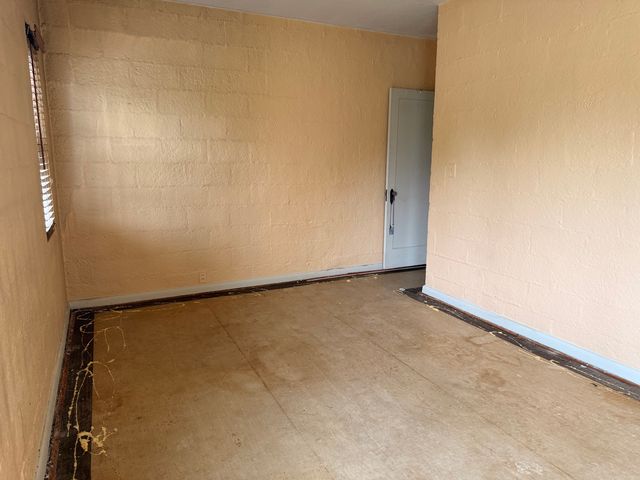 1708 Woodland Avenue, Davenport, IA 52803