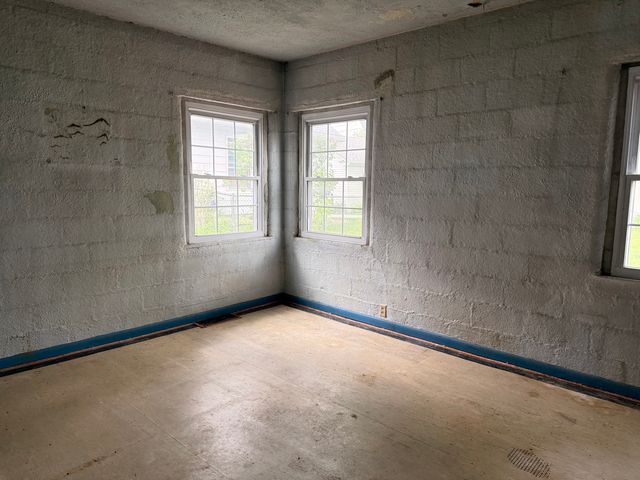 1708 Woodland Avenue, Davenport, IA 52803