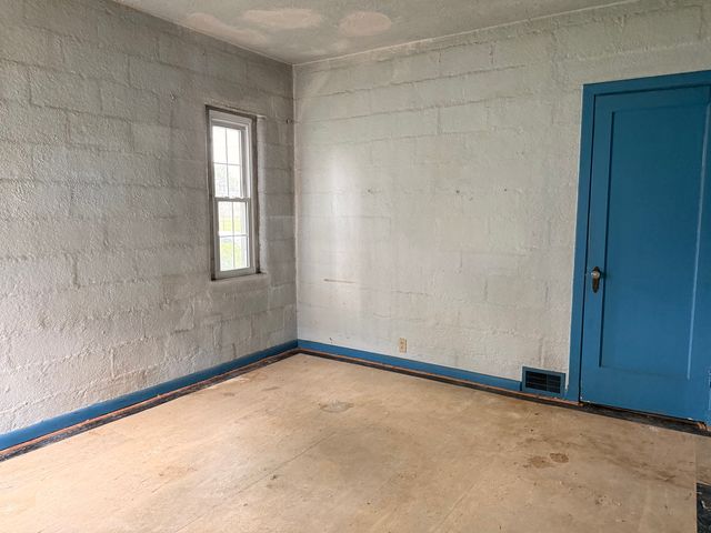 1708 Woodland Avenue, Davenport, IA 52803