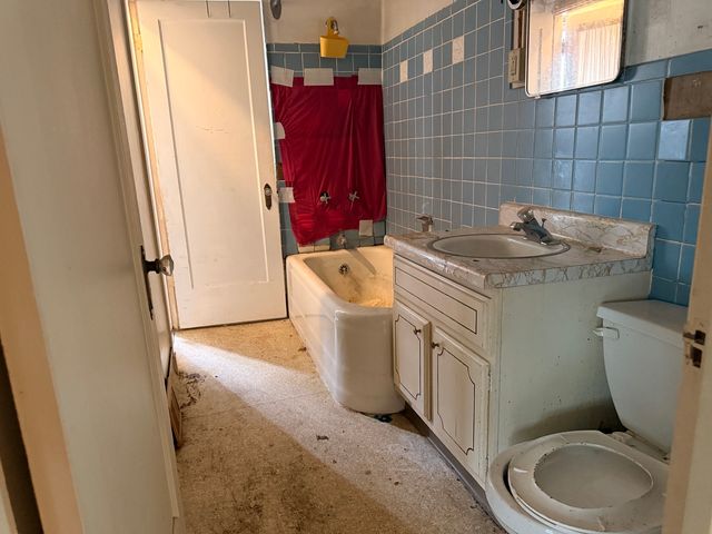 1708 Woodland Avenue, Davenport, IA 52803