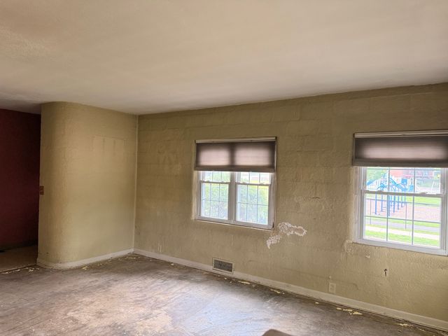 1708 Woodland Avenue, Davenport, IA 52803