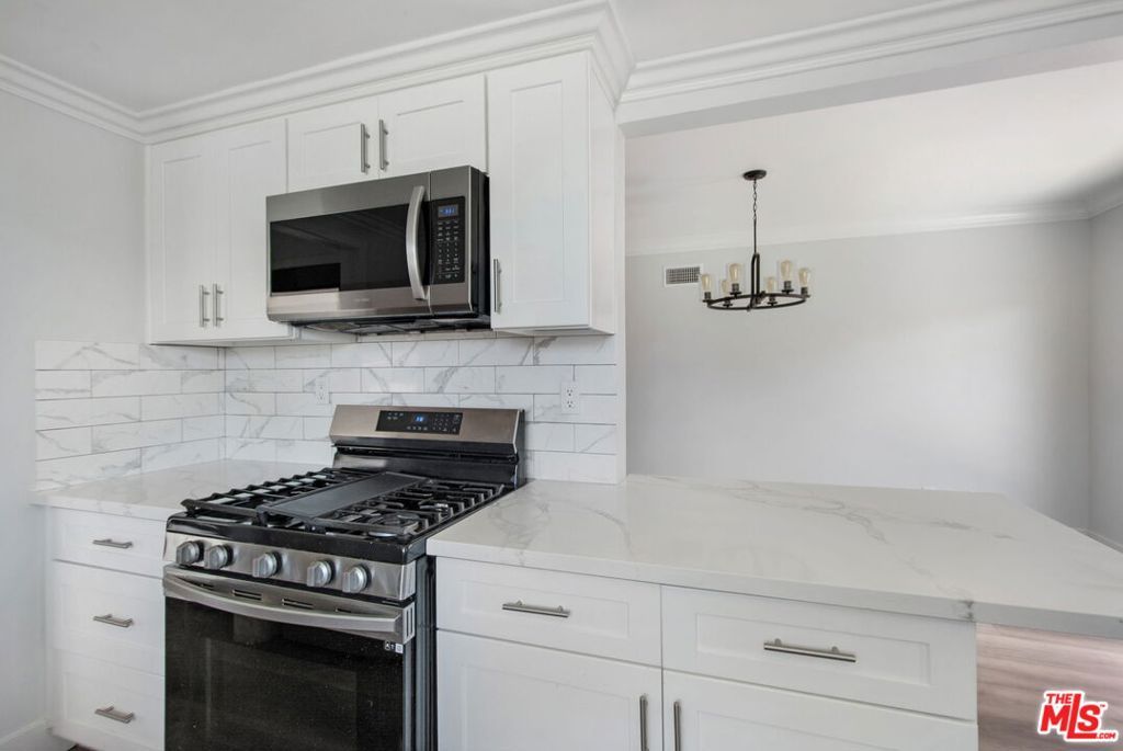 Image 11 of property listing at 19506 Belshaw Avenue, Carson, CA 90746