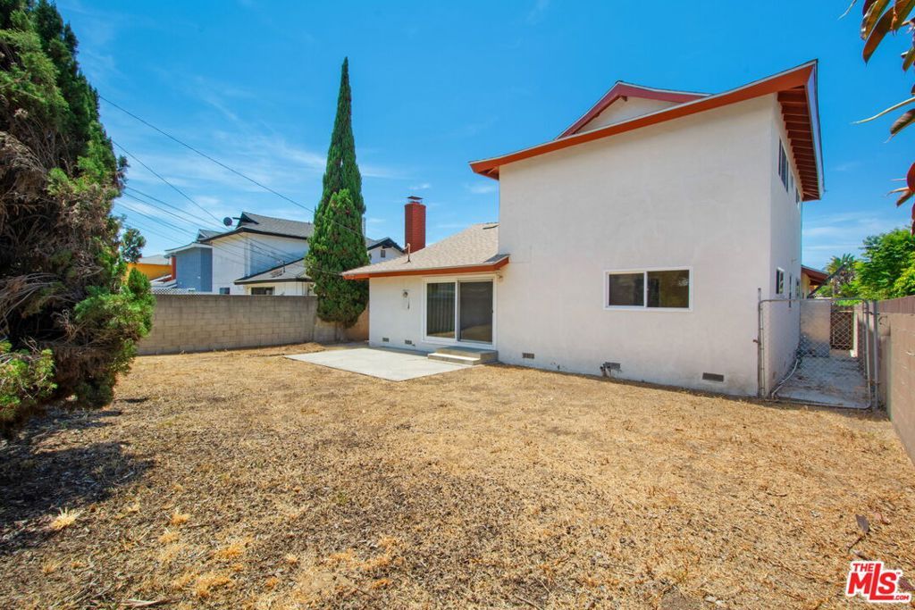 Image 26 of property listing at 19506 Belshaw Avenue, Carson, CA 90746