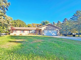 5128 N Pleasant Hill Drive, Janesville, WI 53546